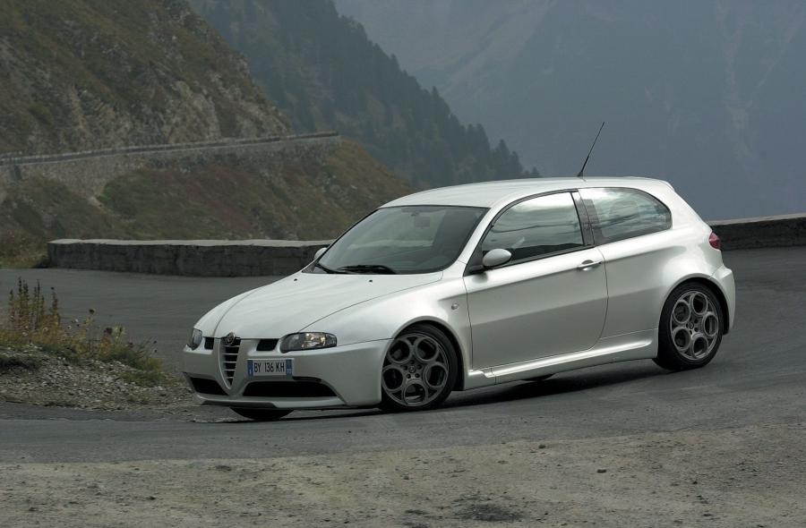  Alfa Romeo 147 GTA 2002 года  (фото 46 из 70)